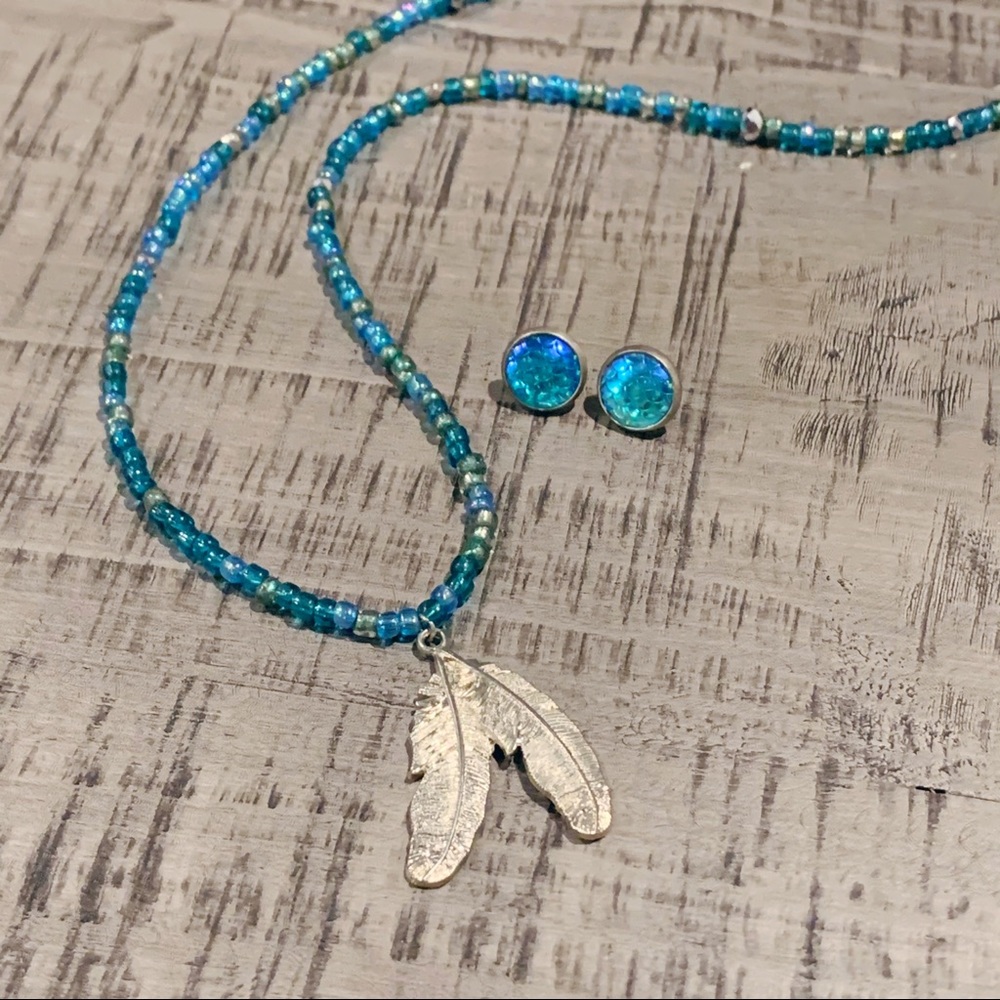 🎉2 FOR $15🎉Blue Bead Necklace & scales earrings